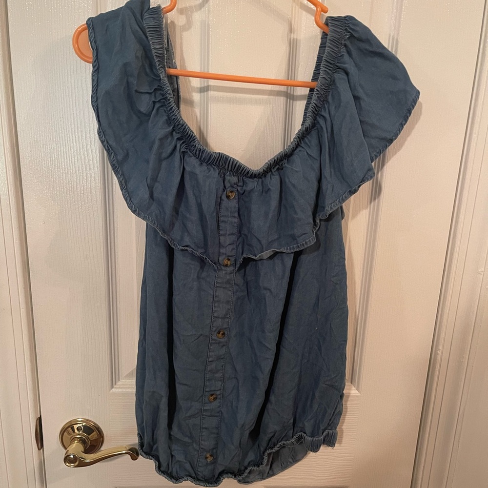 gathered crop shirt